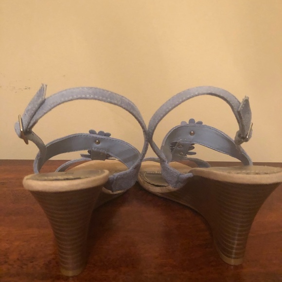 Light blue floral wedges - Picture 15 of 15